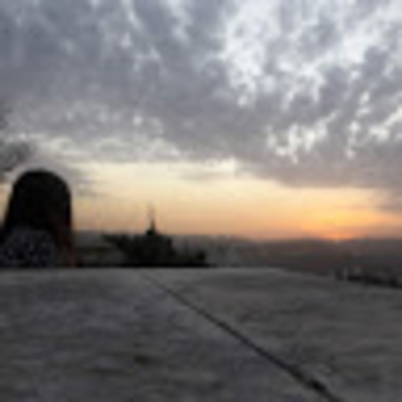 Meet your Posher, N - Picture 1 of 1